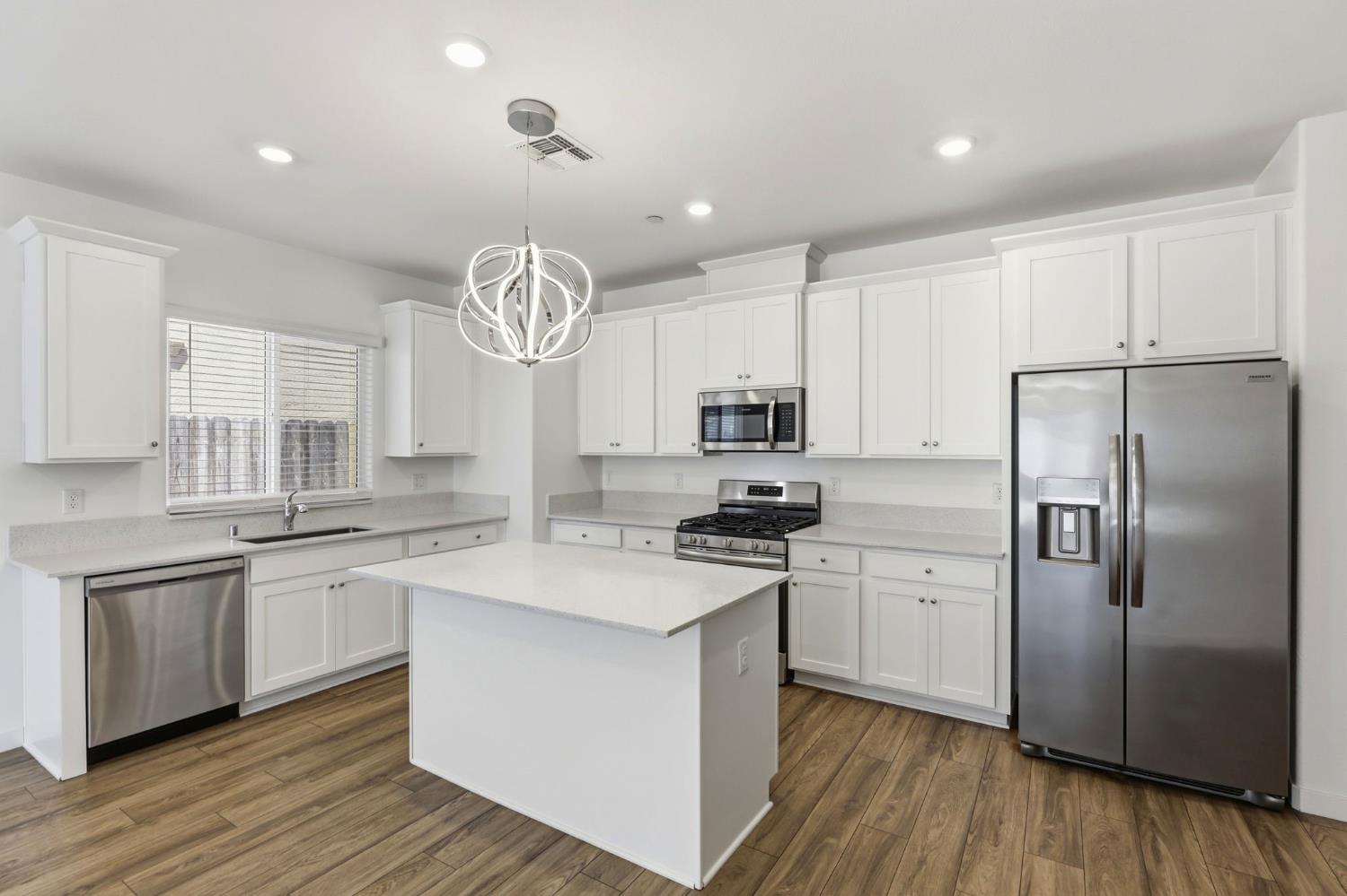 12542 Surfbird Way Rancho Cordova, CA 95742 - Photo 4 of 32