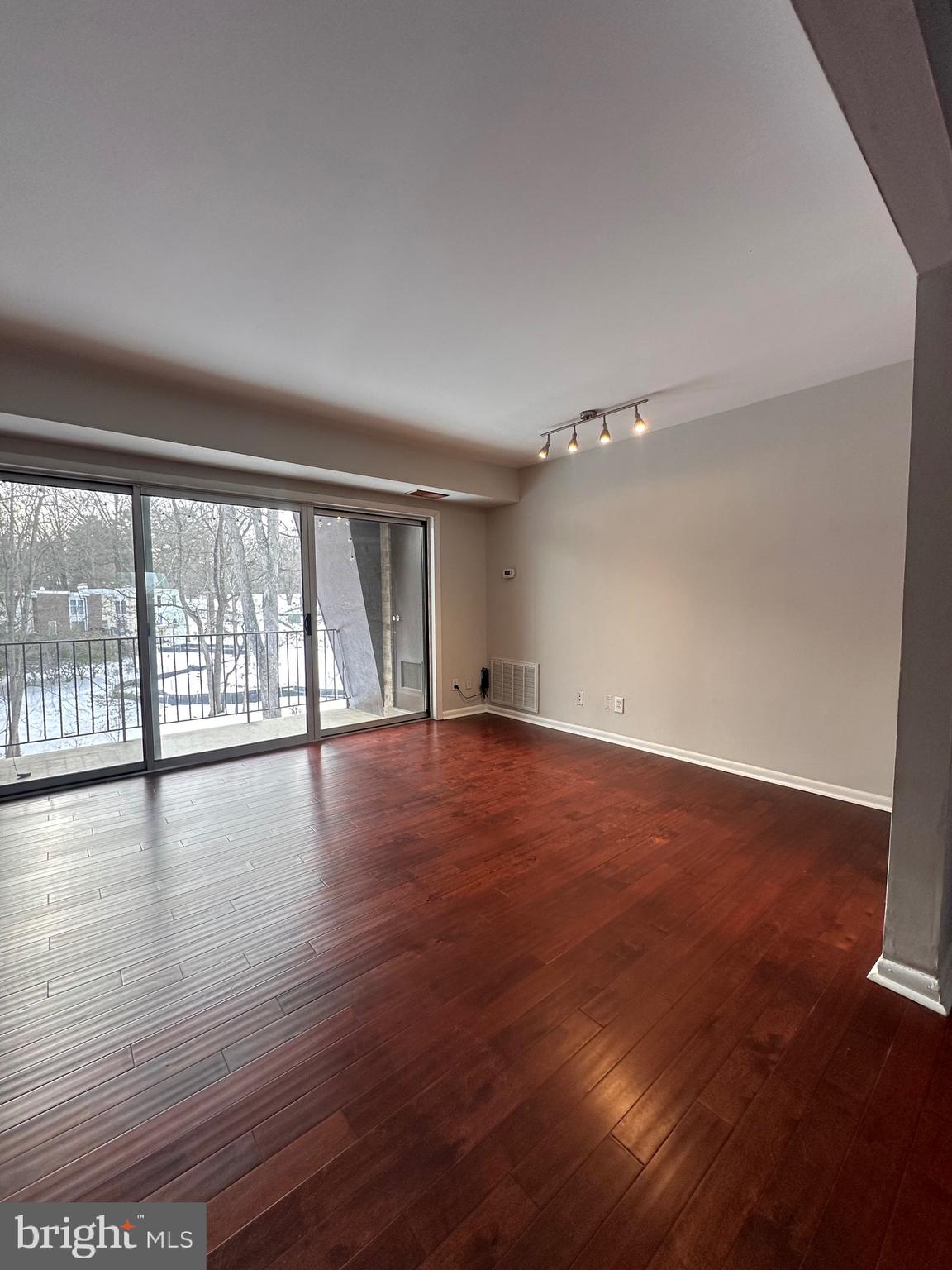 11625 Vantage Hill Road, Unit 22B Reston, VA 20190 - Photo 6 of 18