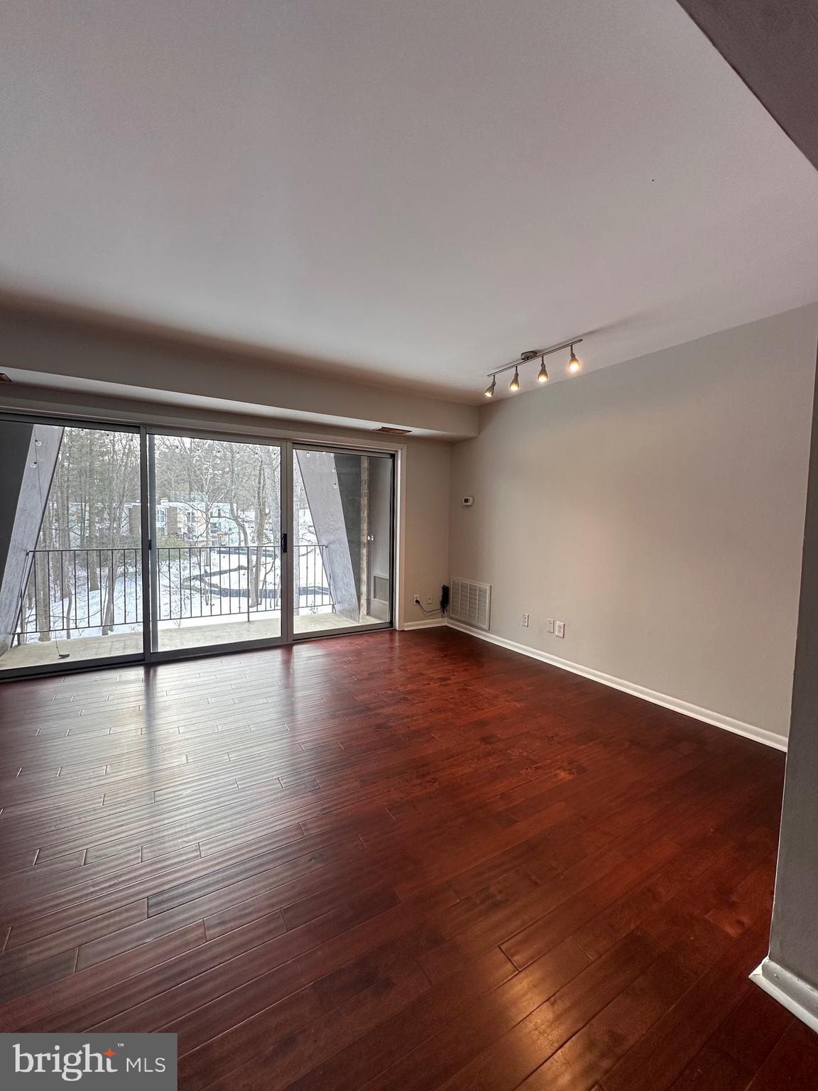 11625 Vantage Hill Road, Unit 22B Reston, VA 20190 - Photo 7 of 18