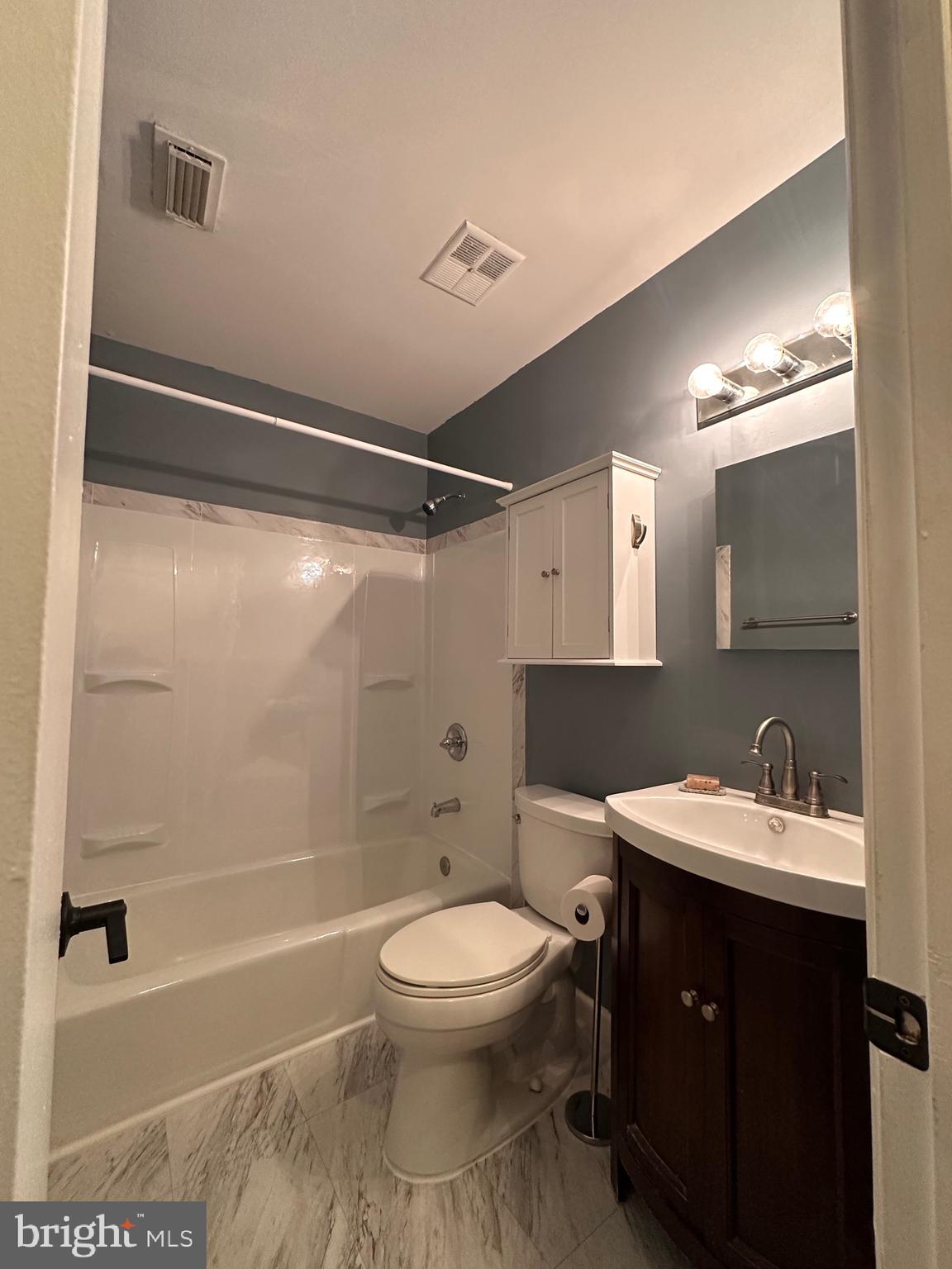 11625 Vantage Hill Road, Unit 22B Reston, VA 20190 - Photo 9 of 18