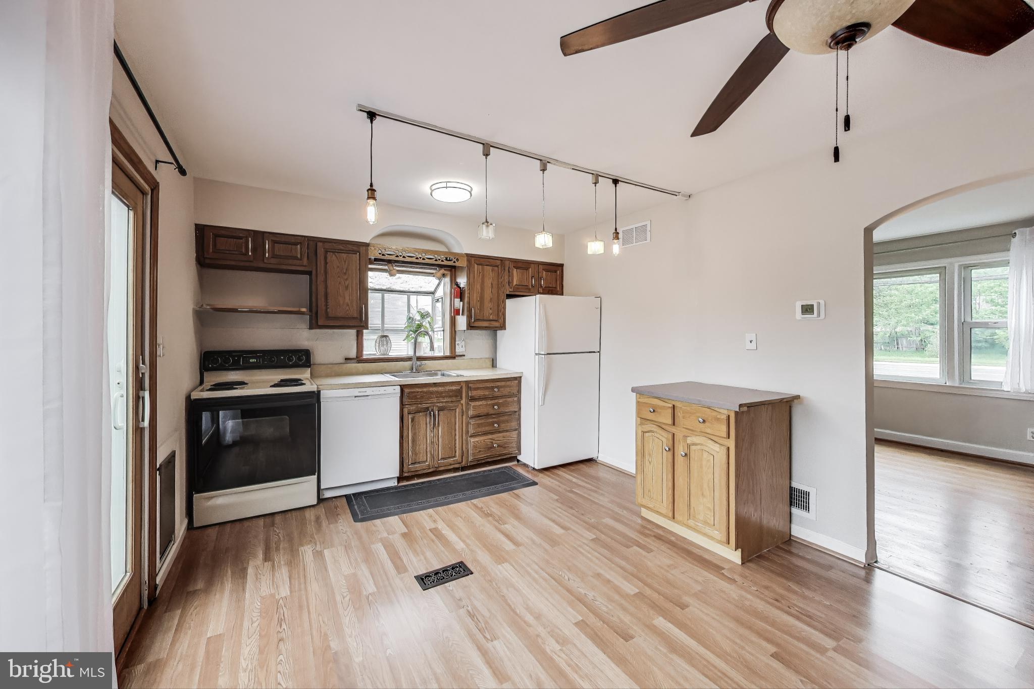 4611 Powder Mill Road Beltsville, MD 20705 - Photo 8 of 46 Gallery Image 8