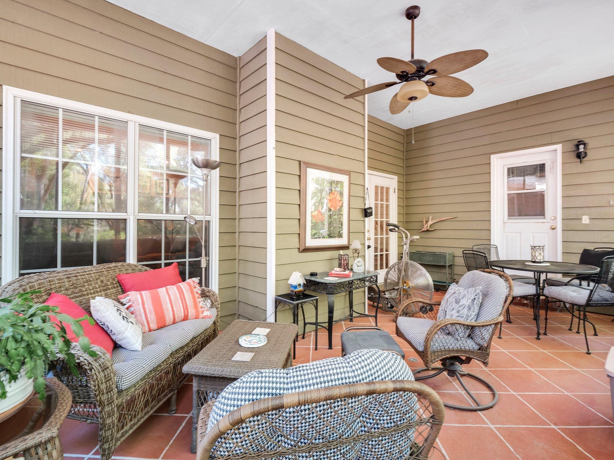 212 Worley Way Perry, FL 32347 - Photo 3 of 36 Gallery Image 3