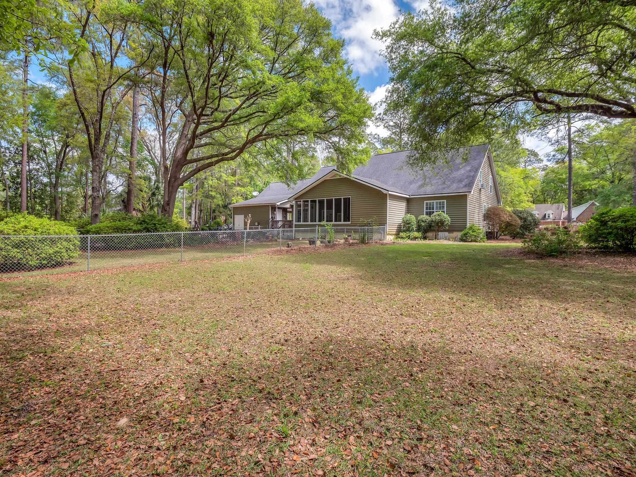 212 Worley Way Perry, FL 32347 - Photo 6 of 36 Gallery Image 6