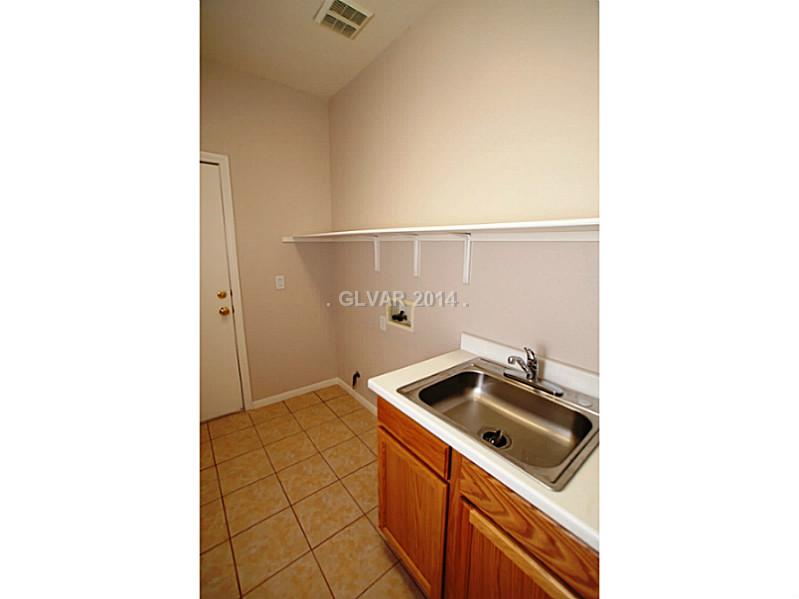 636 Tyler Ridge Avenue Henderson, NV 89012 - Photo 8 of 17 Laundry Rm/Area.
