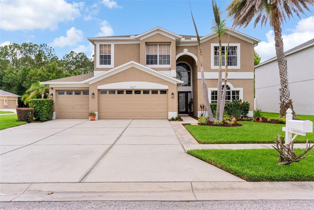 7627 Rathdown Lane Wesley Chapel, FL 33545 - Photo 2 of 57