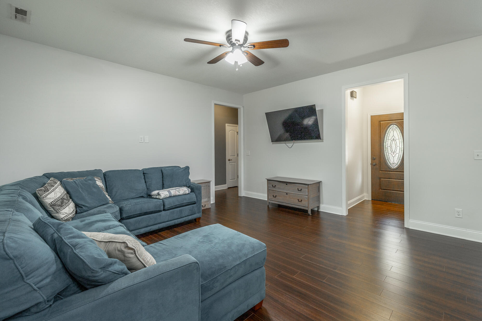236 Foster Lane Ringgold, GA 30736 - Photo 16 of 48 Living Room
