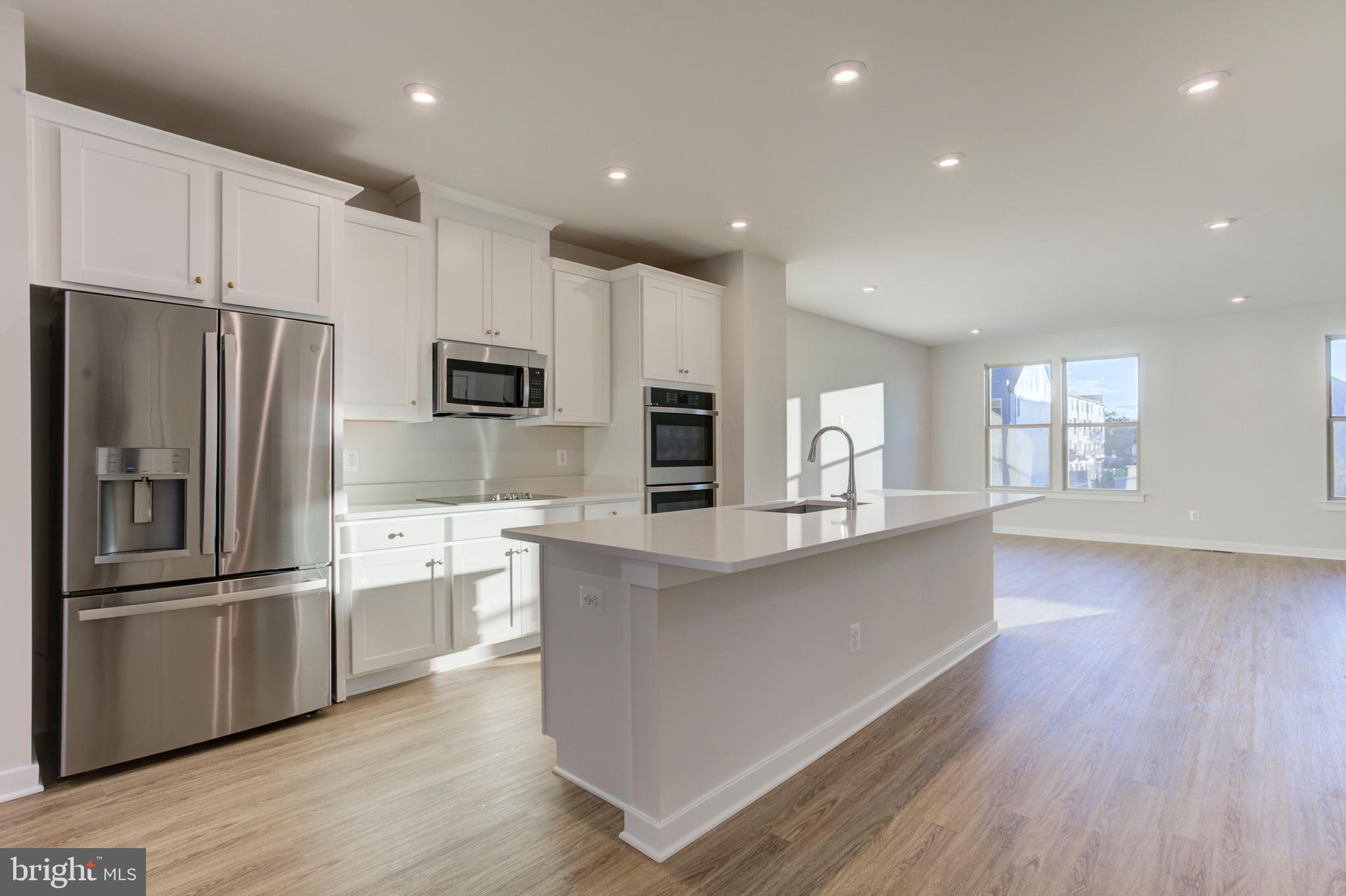 13166 Arches Road Herndon, VA 20170 - Photo 2 of 31