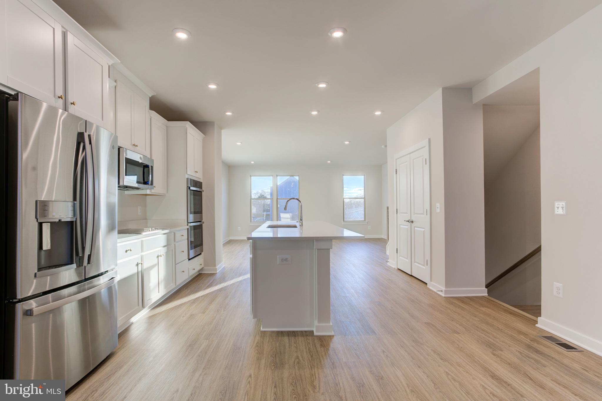 13166 Arches Road Herndon, VA 20170 - Photo 7 of 31