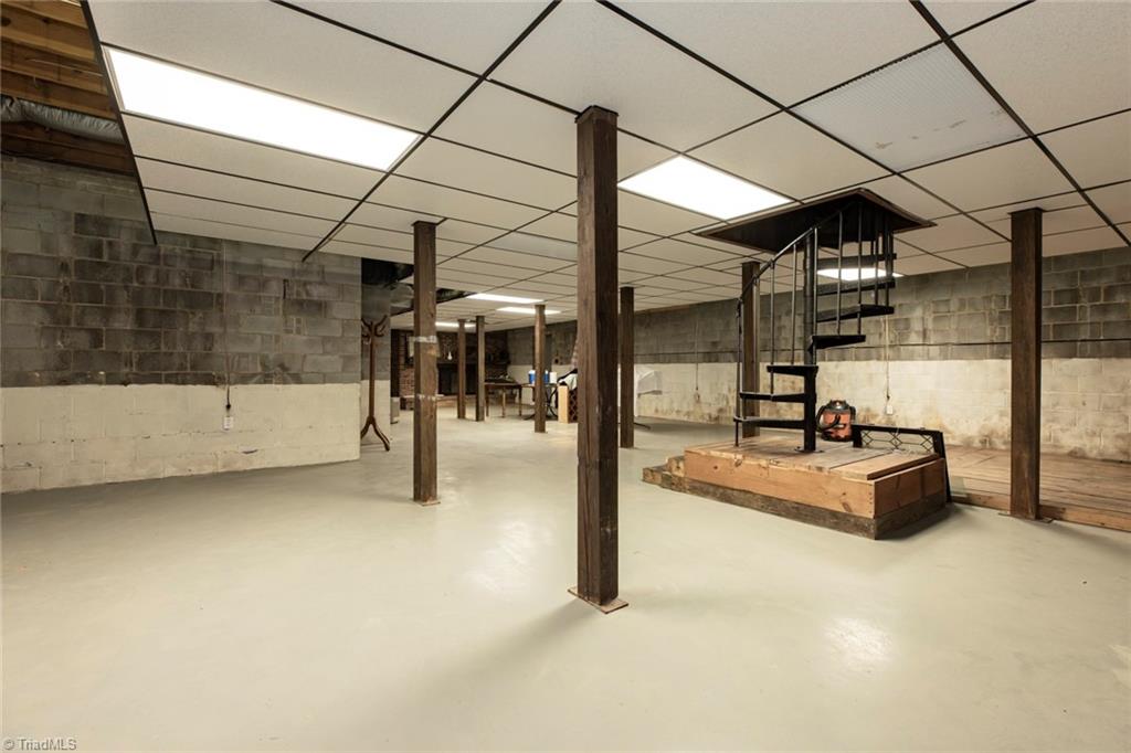 3001 Madison Avenue Greensboro, NC 27403 - Photo 25 of 30 Gallery Image 25