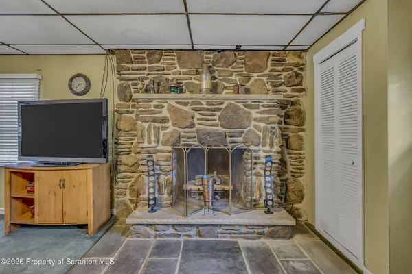 $289,000 | 1114 Springbrook Avenue, Unit REAR, Moosic, PA 18507