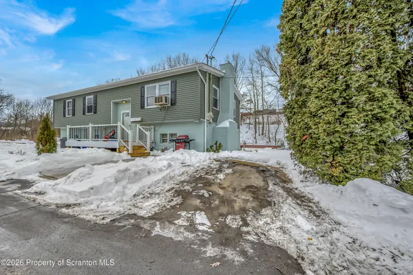 $289,000 | 1114 Springbrook Avenue, Unit REAR, Moosic, PA 18507