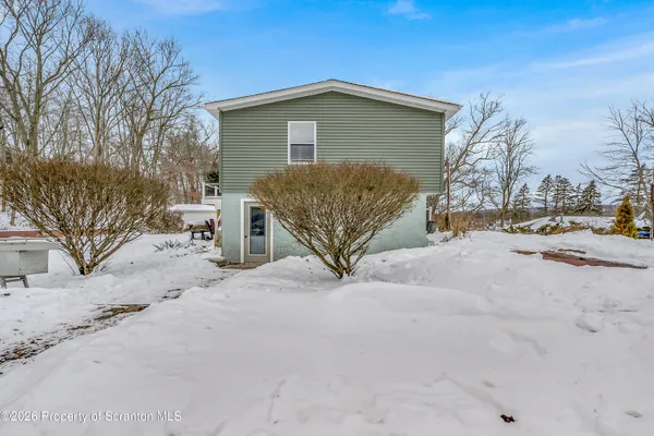 $289,000 | 1114 Springbrook Avenue, Unit REAR, Moosic, PA 18507