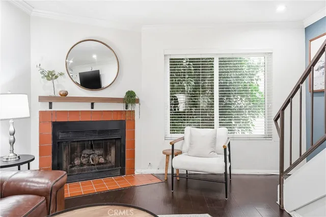 $595,900 | 334 South Walnut Avenue, Unit D (11), Brea, CA 92821