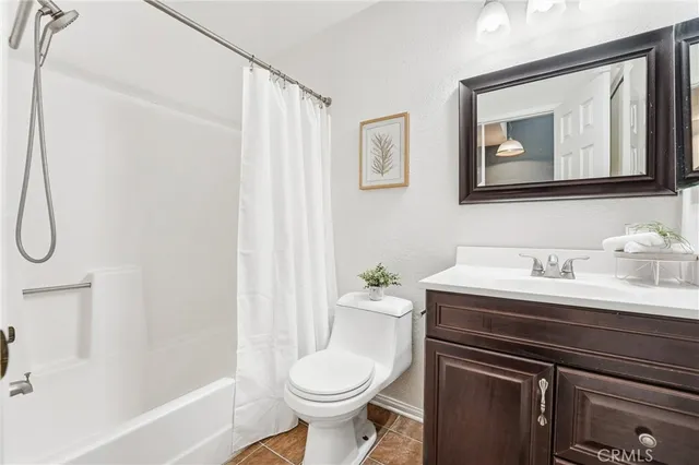 $595,900 | 334 South Walnut Avenue, Unit D (11), Brea, CA 92821