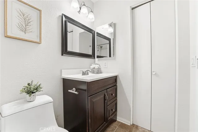 $595,900 | 334 South Walnut Avenue, Unit D (11), Brea, CA 92821