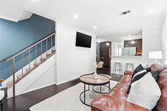 $595,900 | 334 South Walnut Avenue, Unit D (11), Brea, CA 92821