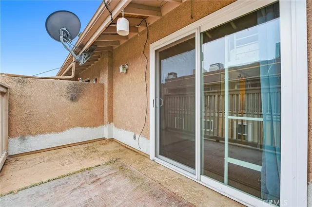 $595,900 | 334 South Walnut Avenue, Unit D (11), Brea, CA 92821