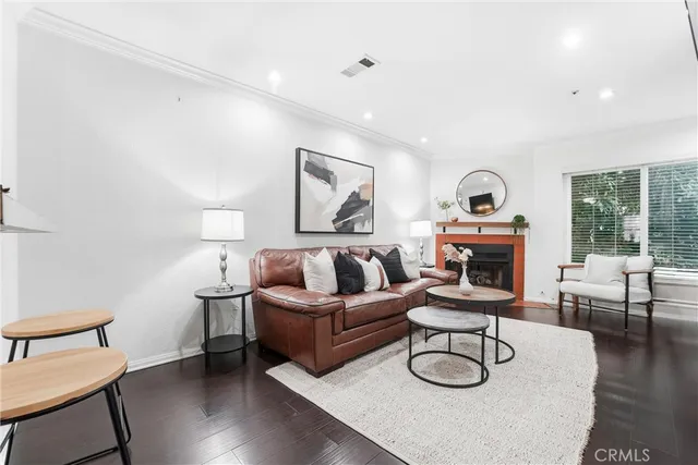 $595,900 | 334 South Walnut Avenue, Unit D (11), Brea, CA 92821