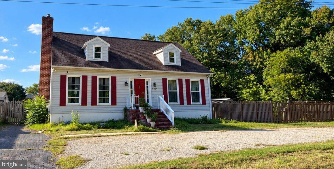 9325 North Point Road in Charming Fort Howard