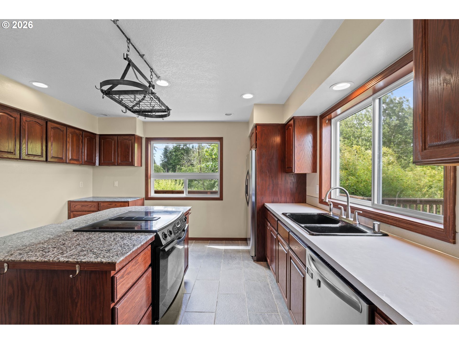 4955 Green Mountain Road Kalama, WA 98625 - Photo 11 of 37