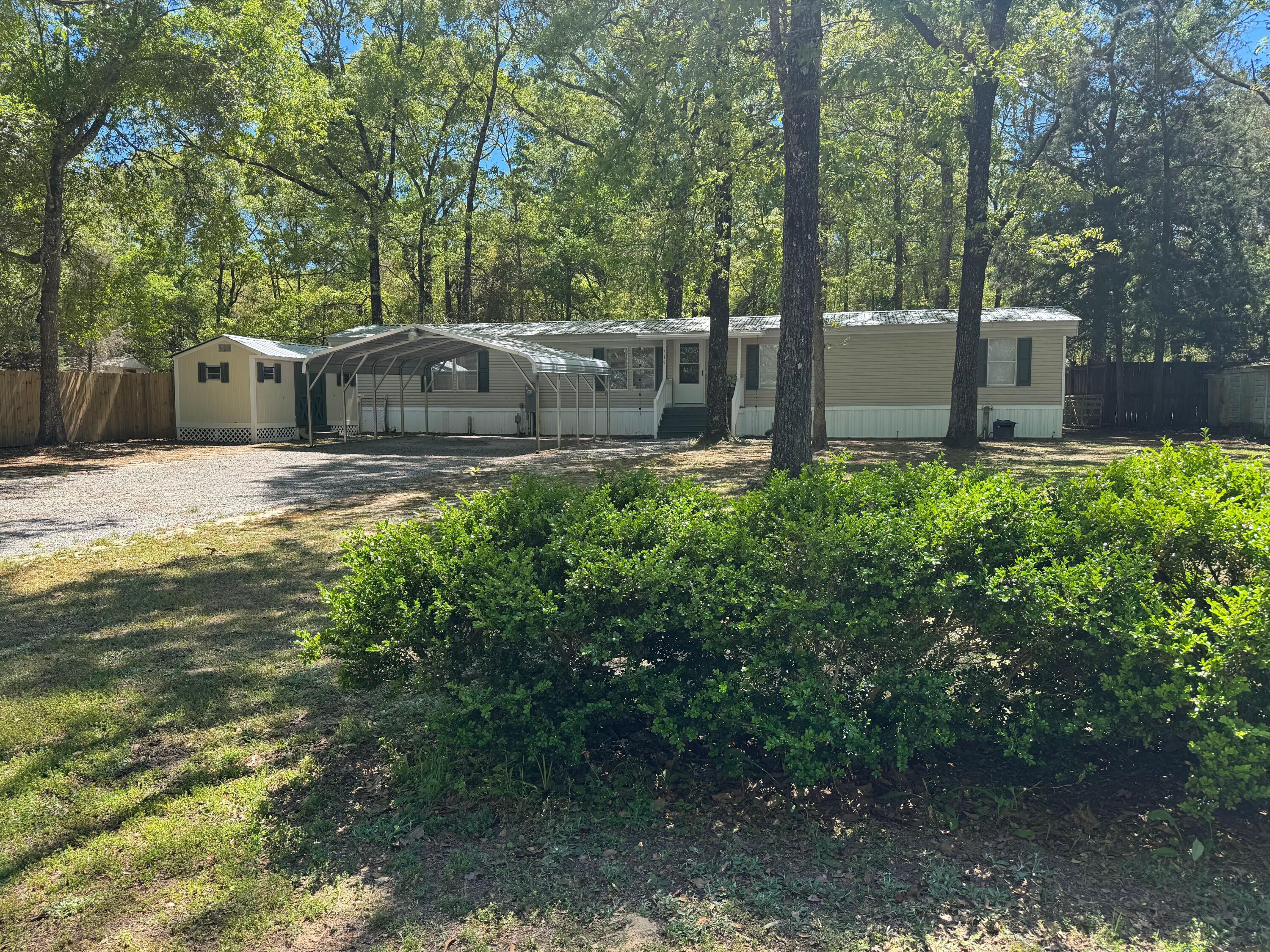 319 Pipers Landing Road DeFuniak Springs, FL 32433 - Photo 2 of 47 Piper Hicks-2