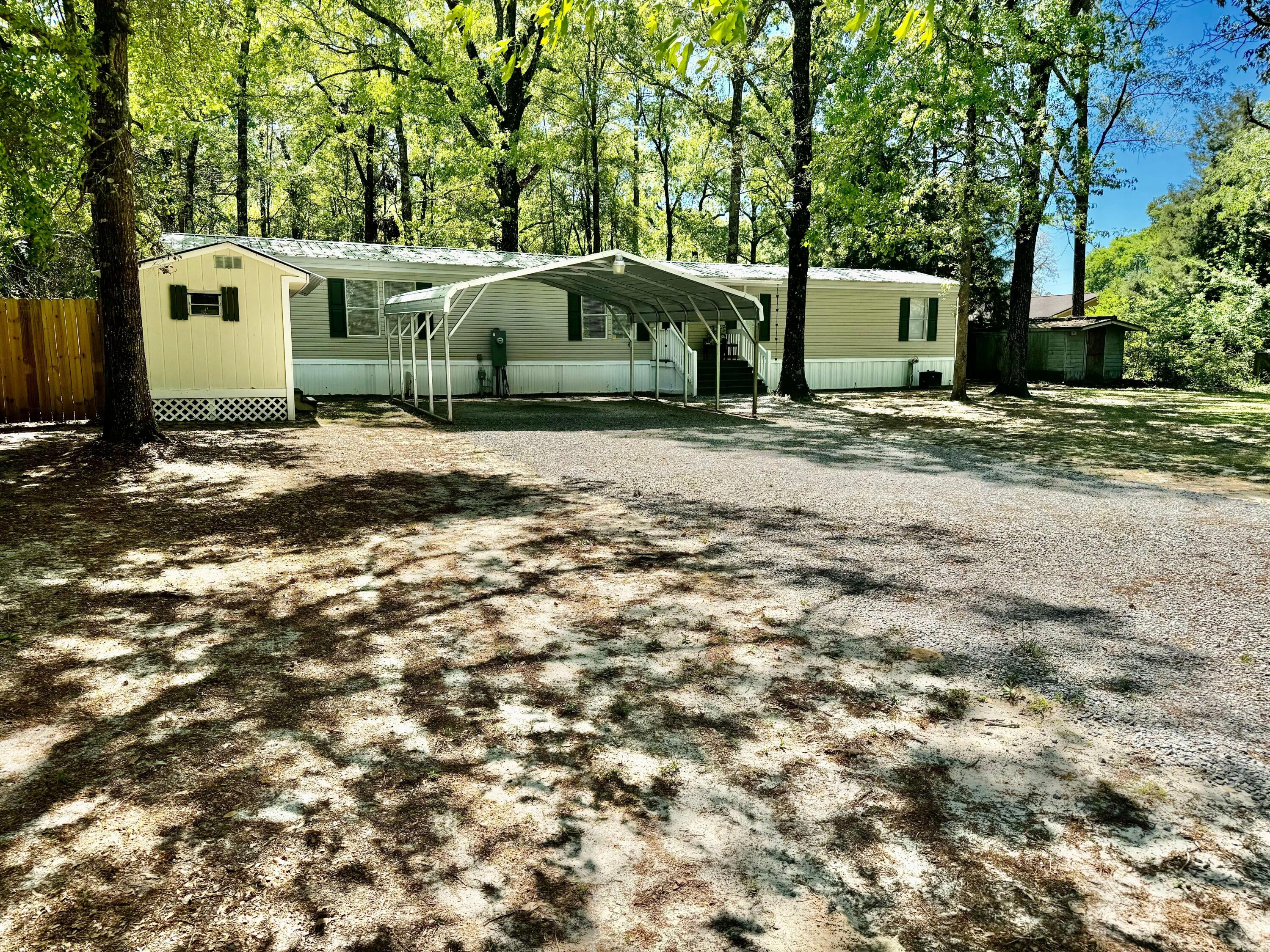 319 Pipers Landing Road DeFuniak Springs, FL 32433 - Photo 4 of 47 Piper Hicks-5