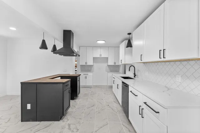 $264,900 | 21310 Gardner Street, Oak Park, MI 48237