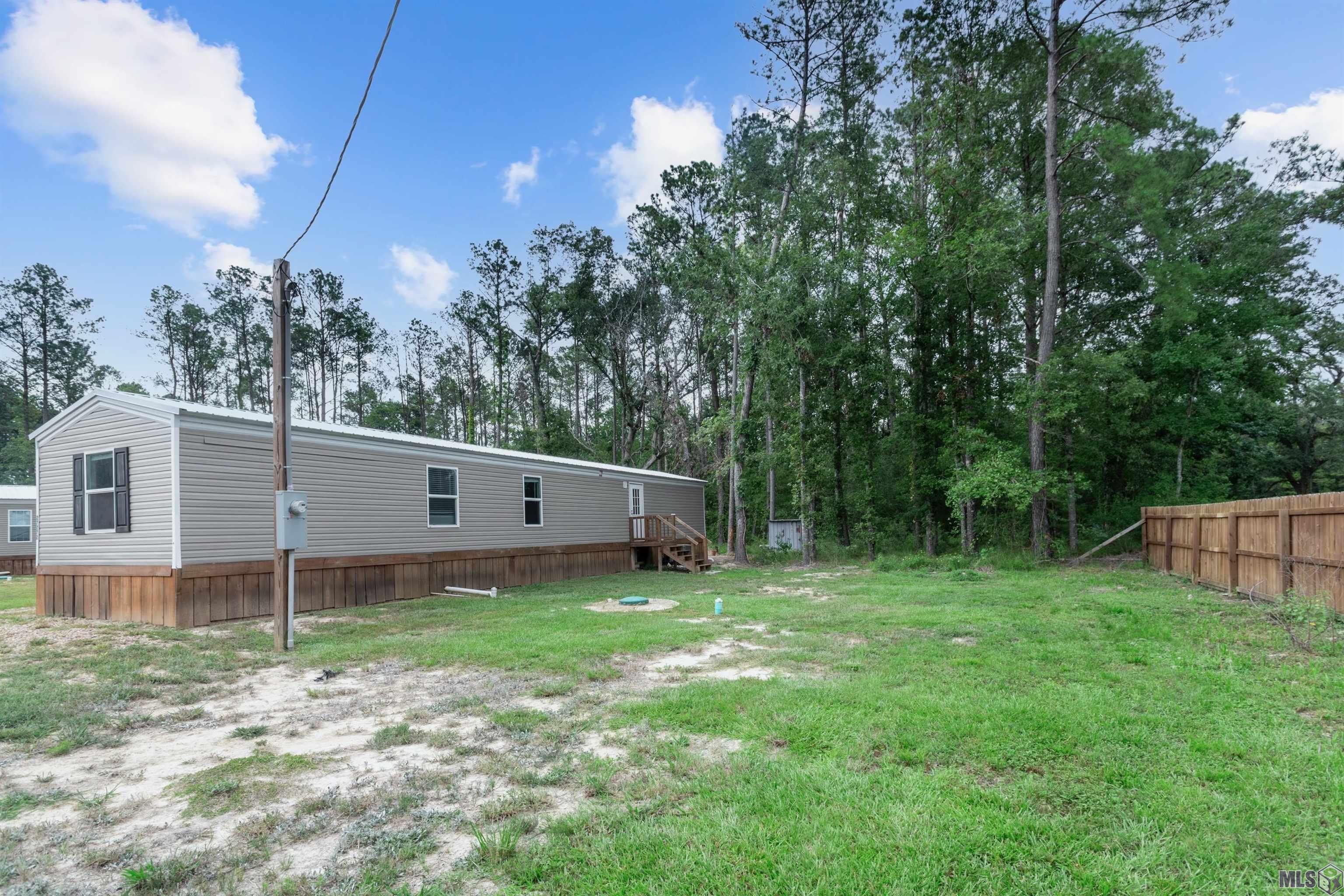 27272 Patterson Road Springfield, LA 70462 - Photo 2 of 14 Gallery Image 2