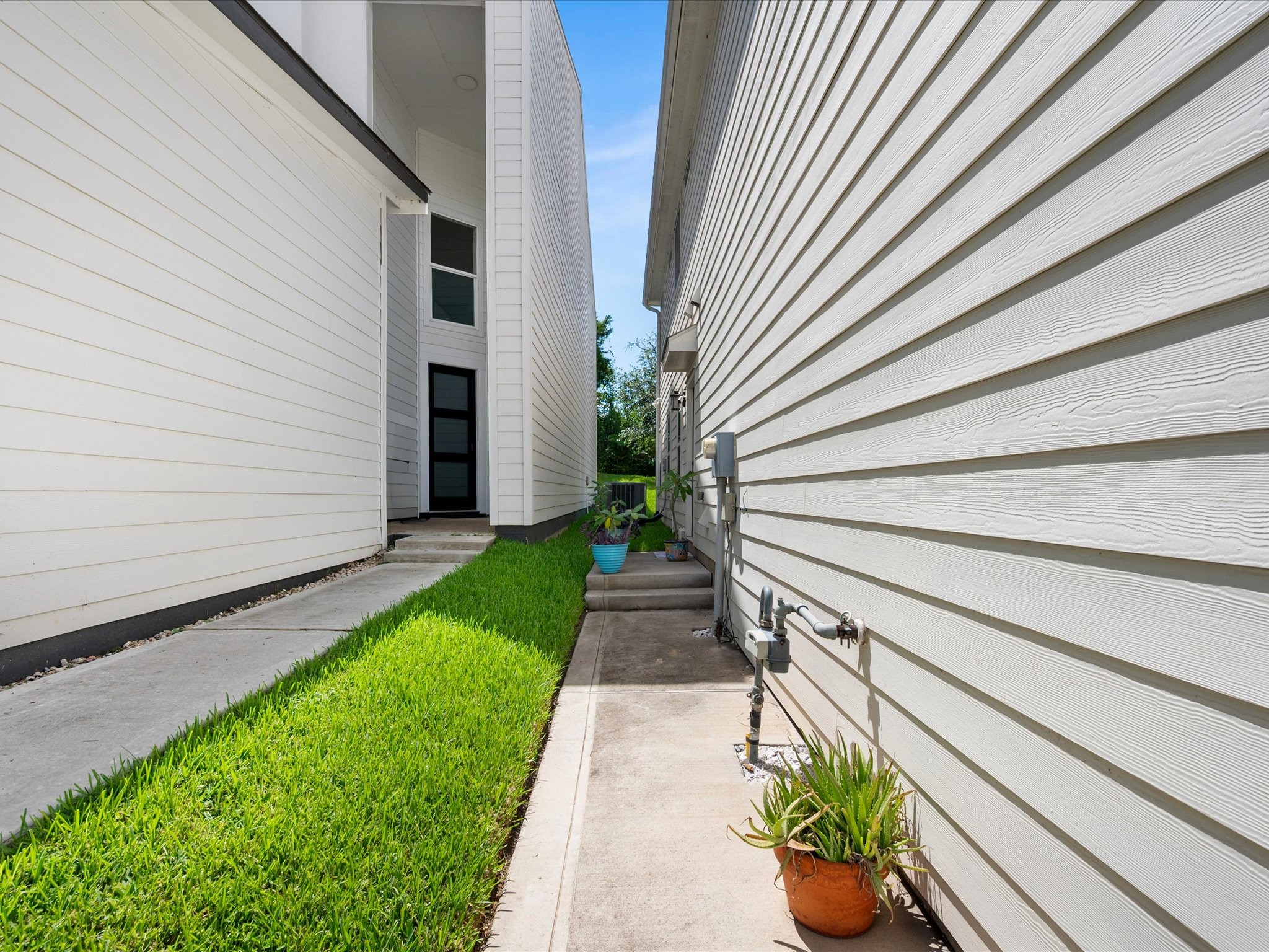 254 Capetown Montgomery, TX 77356 - Photo 2 of 40