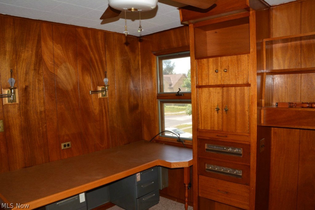 4313 Neville Road Cleveland, OH 44121 - Photo 18 of 20