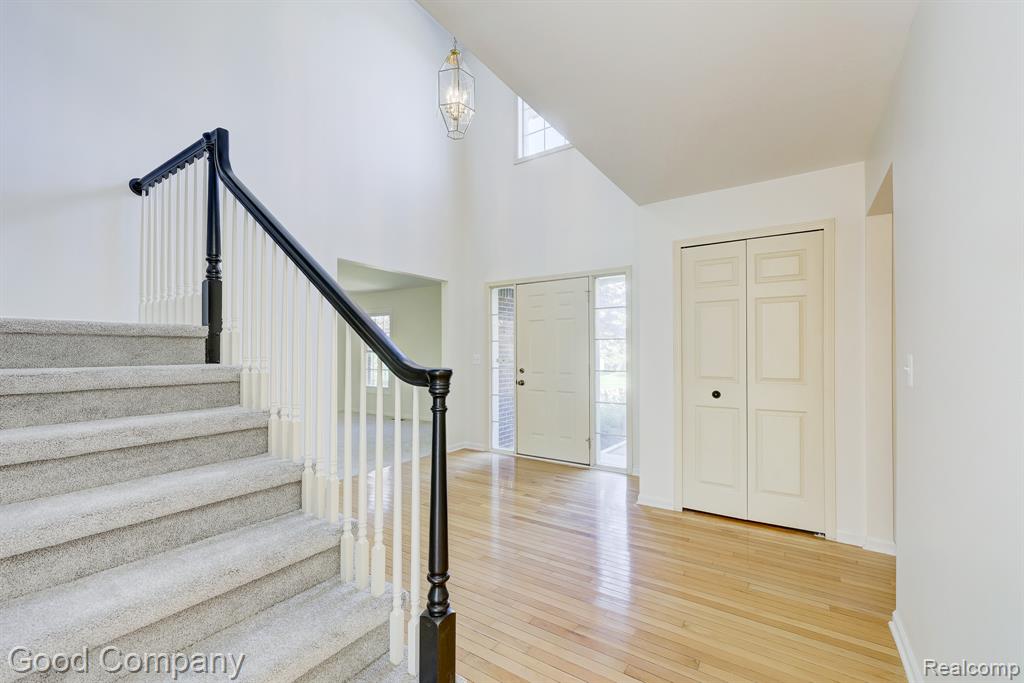 3526 Inverness Drive Rochester, MI 48306 - Photo 13 of 82