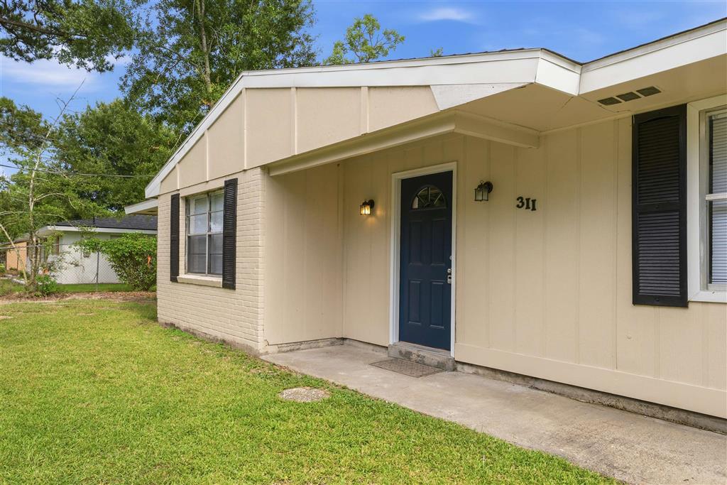 311 Goss Road Westlake, LA 70669 - Photo 2 of 23 Gallery Image 2