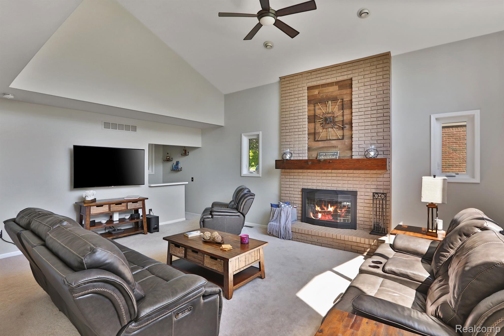 2159 Kennedy Drive Rochester, MI 48309 - Photo 7 of 31 Great Room