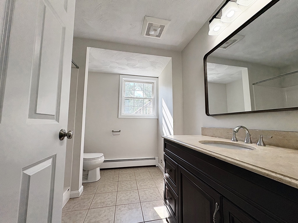 23 Boston Road, Unit B North Billerica, MA 01862 - Photo 5 of 9
