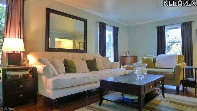 4869 Lander Road Chagrin Falls, OH 44022 - Photo 12 of 25 Living Room