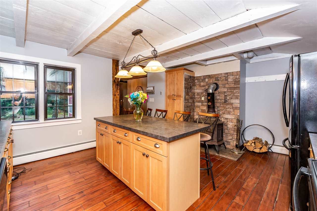 365 McCurdy Road New Boston, NH 03070 - Photo 2 of 30