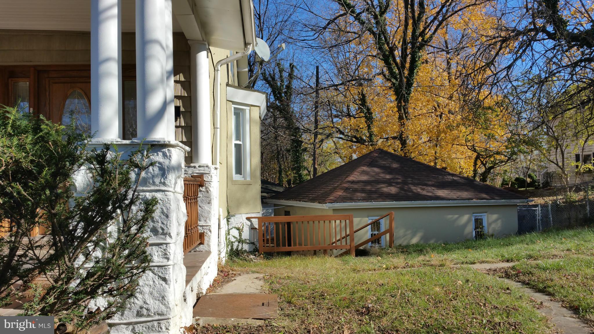 1919 Cedric Road Baltimore, MD 21216 - Photo 4 of 29 Exterior (side