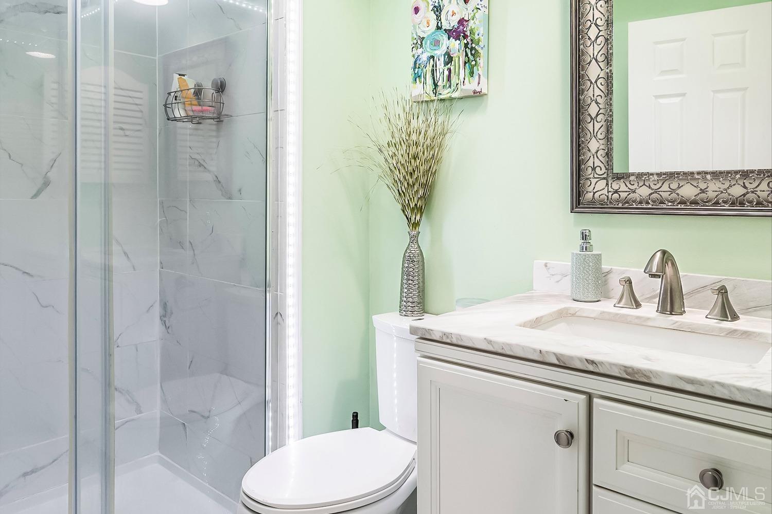 1005 Timber Oaks Road Edison, NJ 08820 - Photo 13 of 18