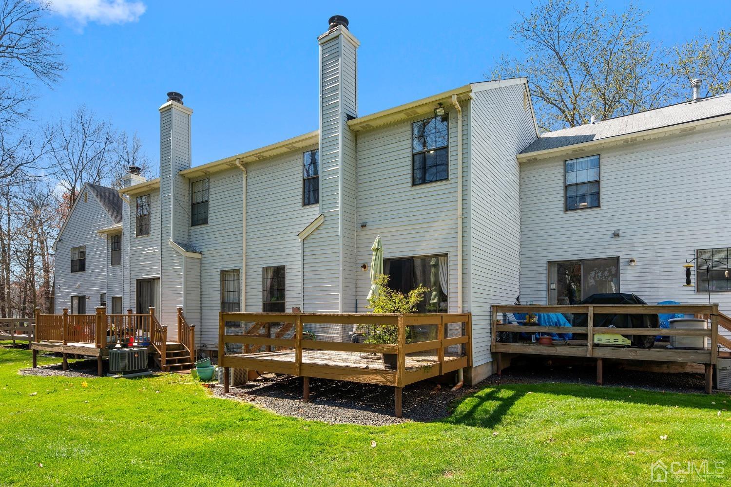 1005 Timber Oaks Road Edison, NJ 08820 - Photo 16 of 18