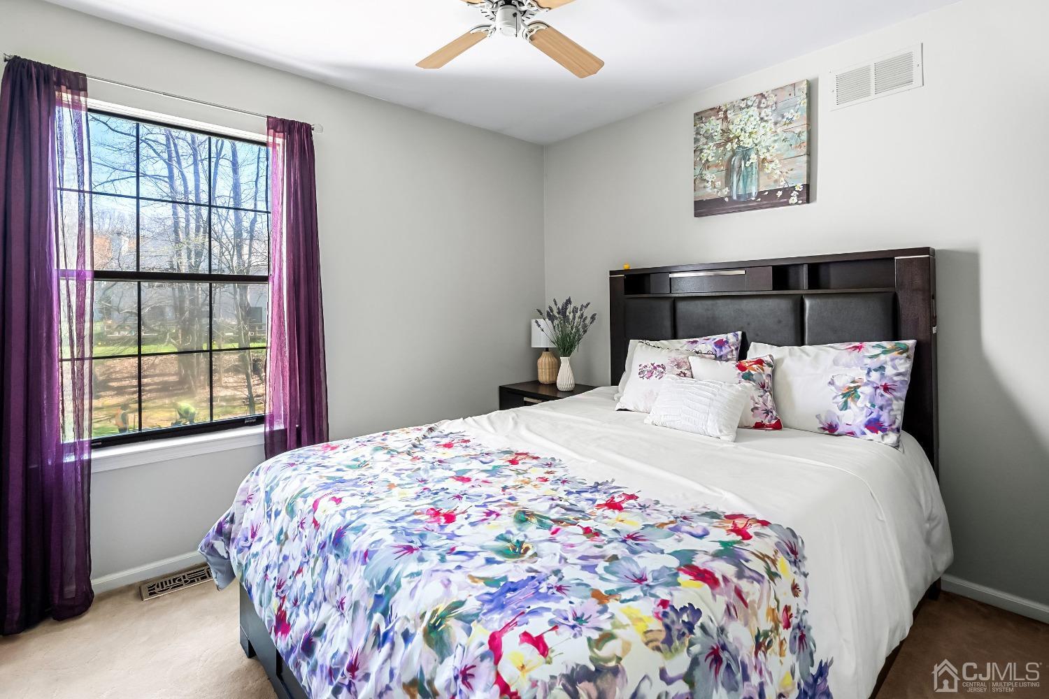 1005 Timber Oaks Road Edison, NJ 08820 - Photo 9 of 18