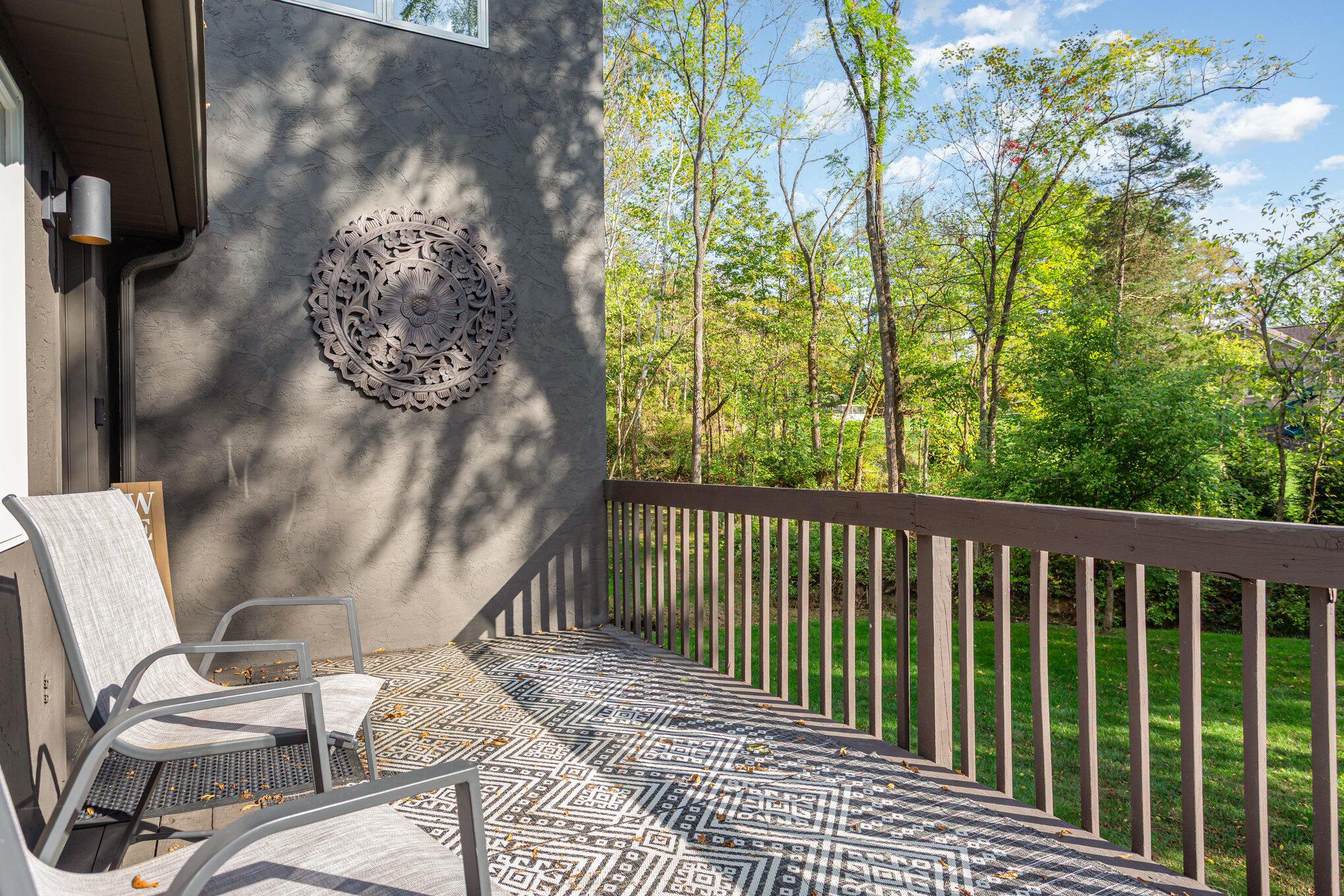 1190 Hyatts Road Delaware, OH 43015 - Photo 4 of 54 Front Porch