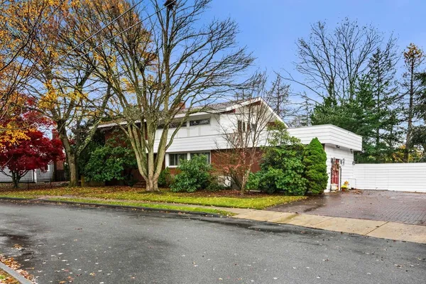 $849,000 | 10 Quadrant Road, Salem, MA 01970