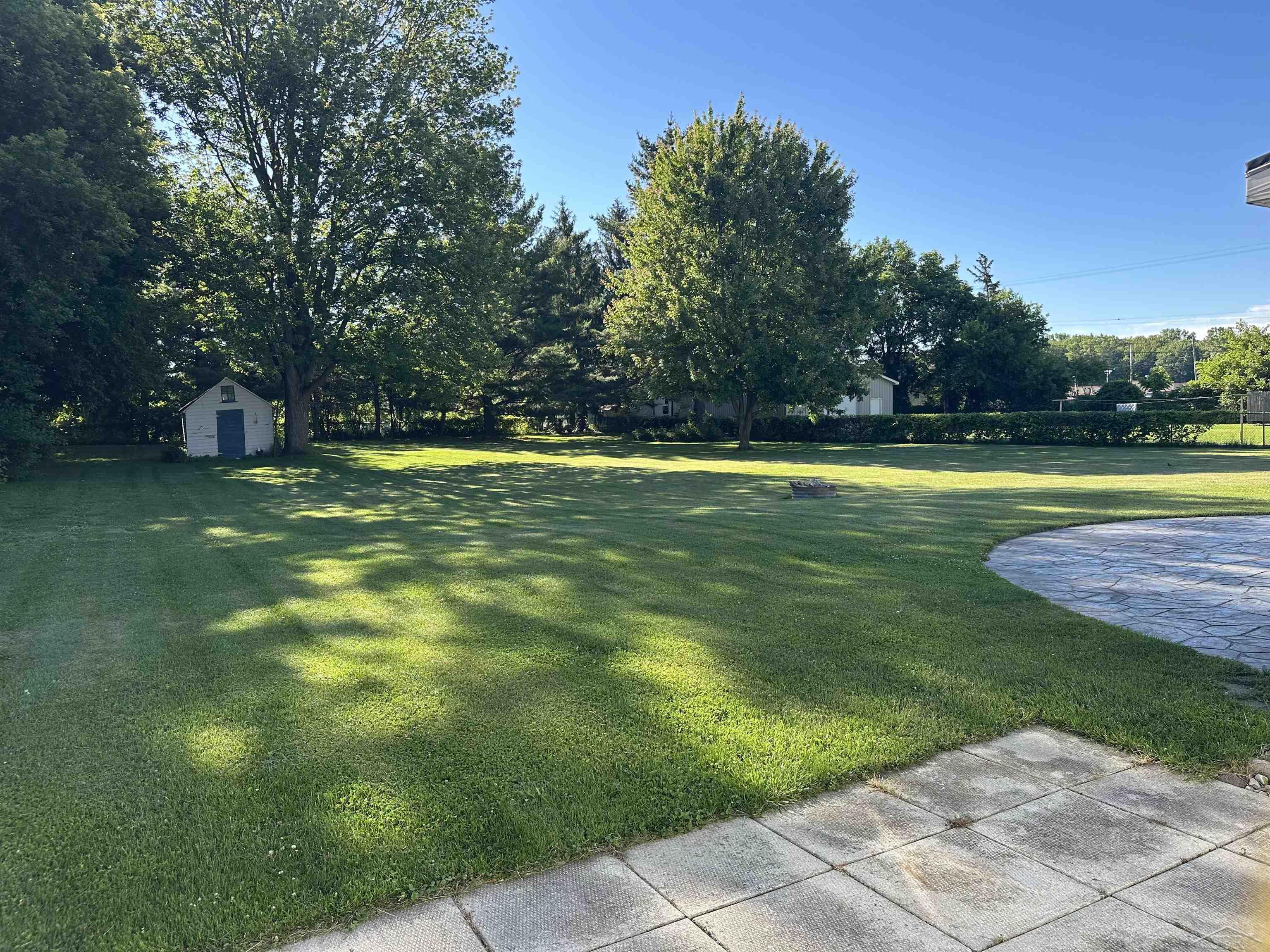 214 North Hemlock Road Hemlock, MI 48626 - Photo 40 of 40