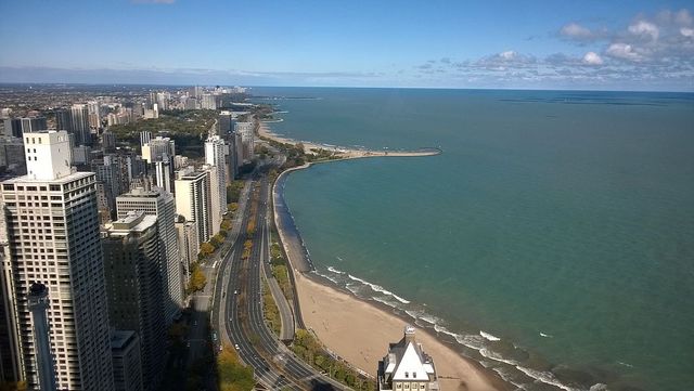 175 East Delaware Place, Unit 5609 Chicago, IL 60611 - Photo 27 of 28 a view of a balcony with an outdoor space