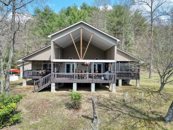 $749,000 | 2121 Die Bend Road, Murphy, NC 28906