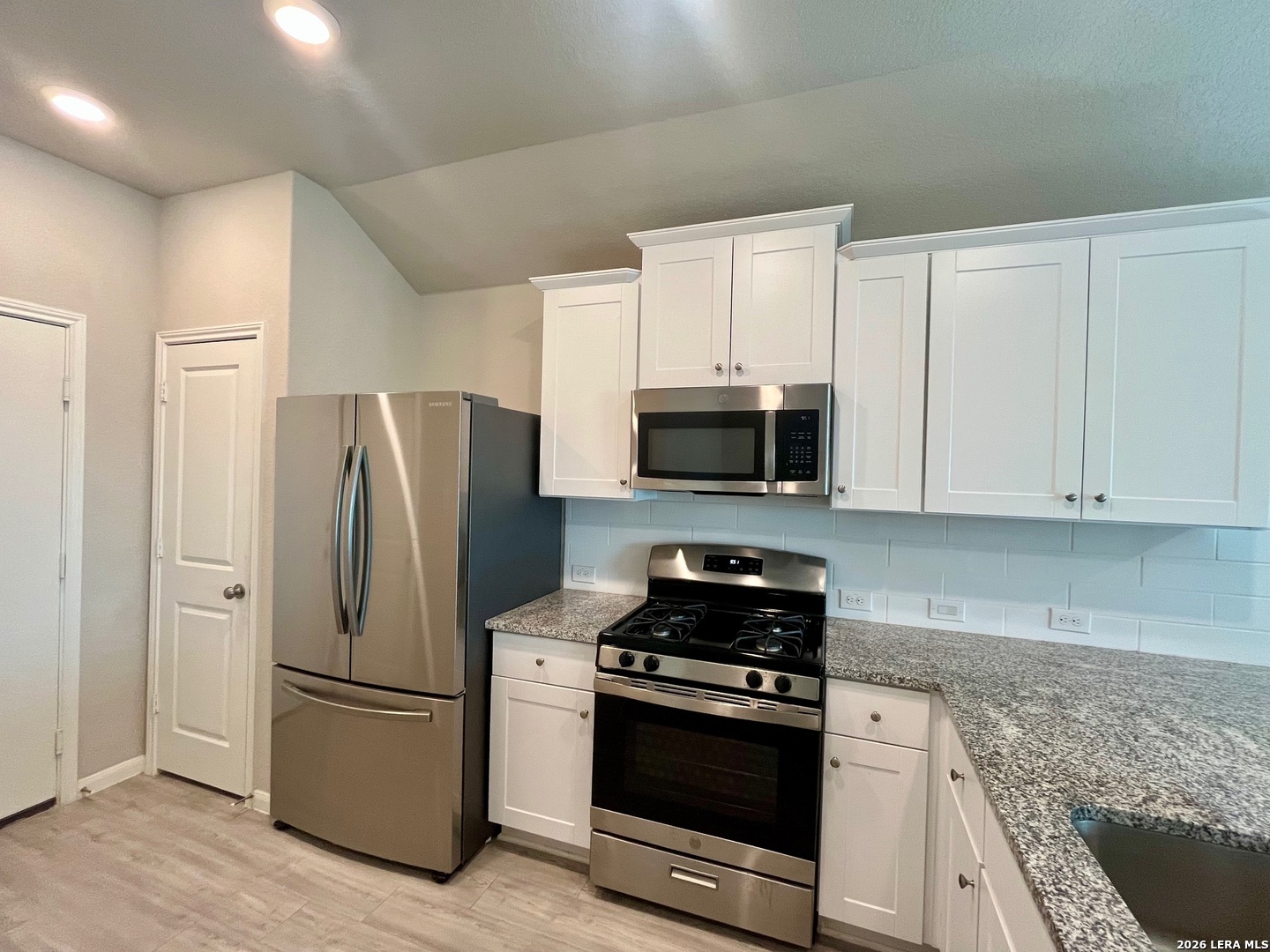 31573 Untrodden Way Bulverde, TX 78163 - Photo 11 of 42