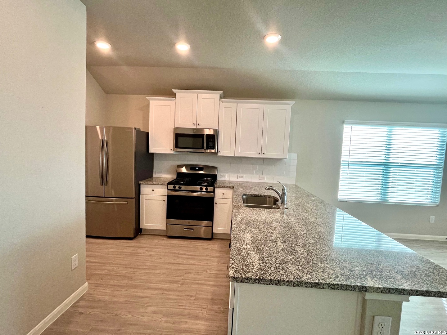 31573 Untrodden Way Bulverde, TX 78163 - Photo 9 of 42