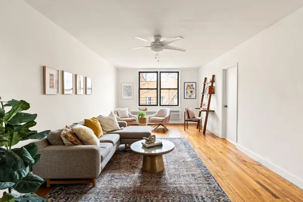 $525,000 | 275 Webster Avenue, Unit 6M | Kensington