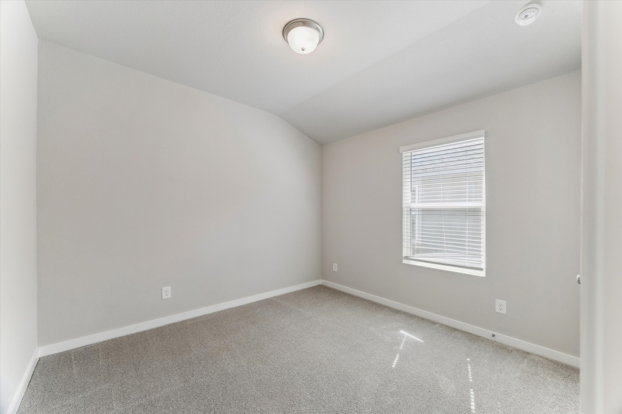 1510 King Rnch Road Conroe, TX 77301 - Photo 14 of 18 an empty room with a window