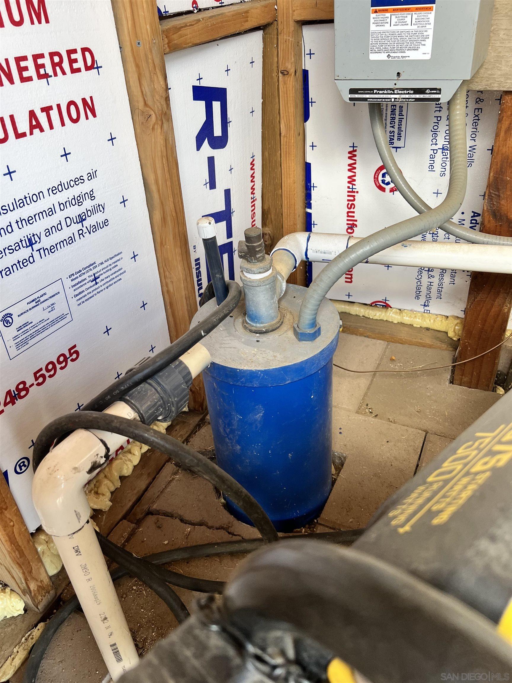 0 Great Southern Overland Stage Route Julian, CA 92036 - Photo 10 of 21 a picture of a living room with a rug